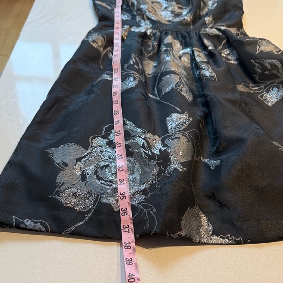 White House Black Market Jacquard Cocktail Floral Midi Dress, Pockets, Size 2 - Picture 11 of 12